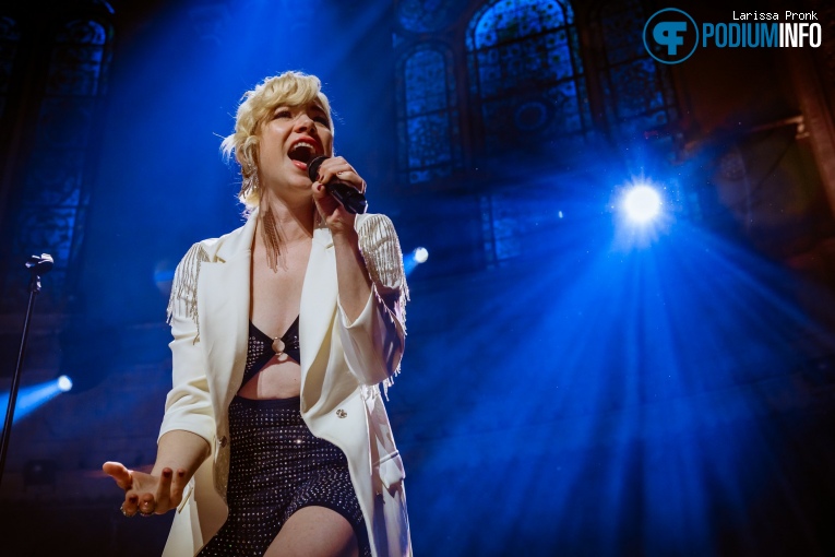 Carly Rae Jepsen op Carly Rae Jepsen - 12/02 - Paradiso foto