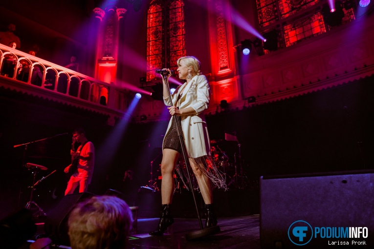 Carly Rae Jepsen op Carly Rae Jepsen - 12/02 - Paradiso foto