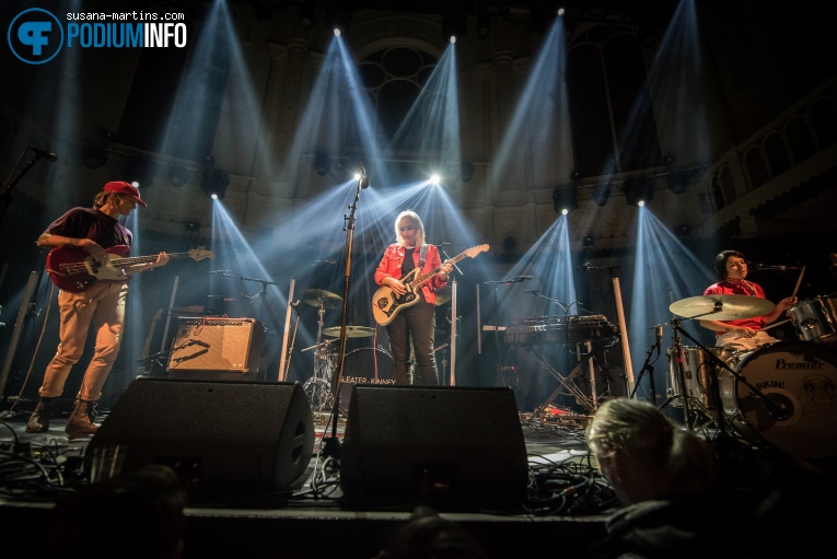 Katie Harkin op Sleater-Kinney - 19/02 - Paradiso foto
