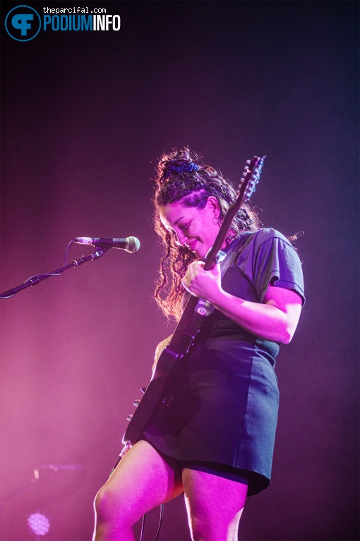 Eliza Shaddad op Keane - 11/02 - AFAS Live foto