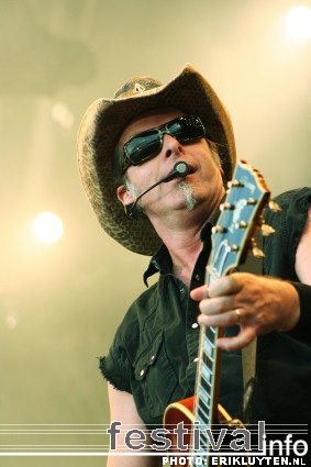 Ted Nugent op Bospop 2008 foto