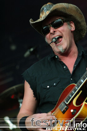 Ted Nugent op Bospop 2008 foto