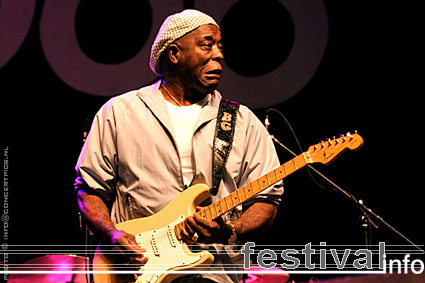 Buddy Guy op Bospop 2008 foto