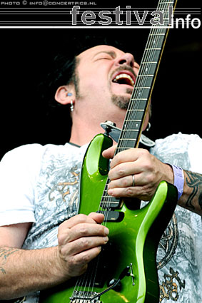 Steve Lukather op Bospop 2008 foto