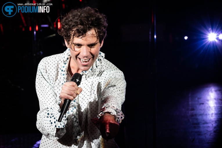 Mika op Mika - 10/02 - TivoliVredenburg foto