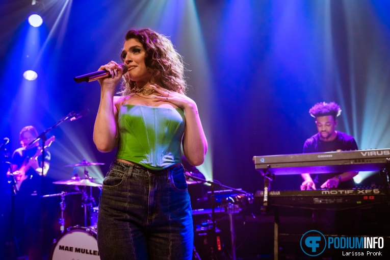 Mae Muller op Mae Muller - 18/02 - Melkweg foto