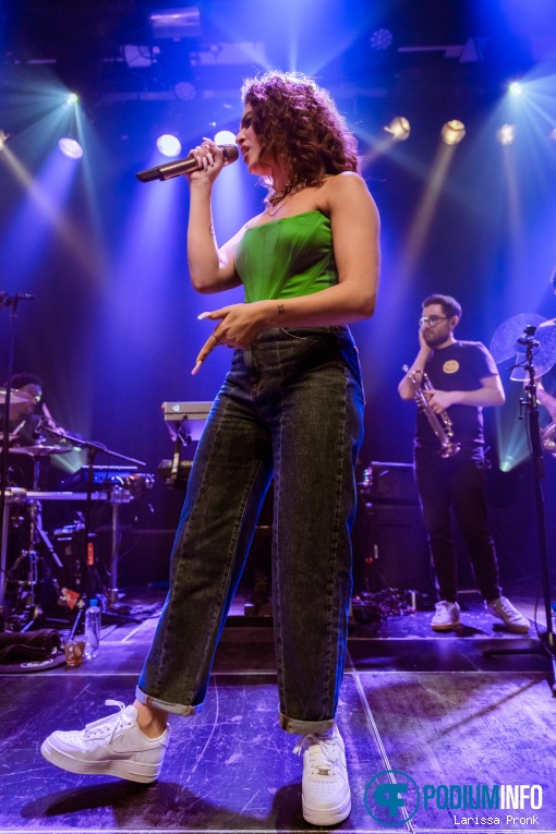 Mae Muller op Mae Muller - 18/02 - Melkweg foto