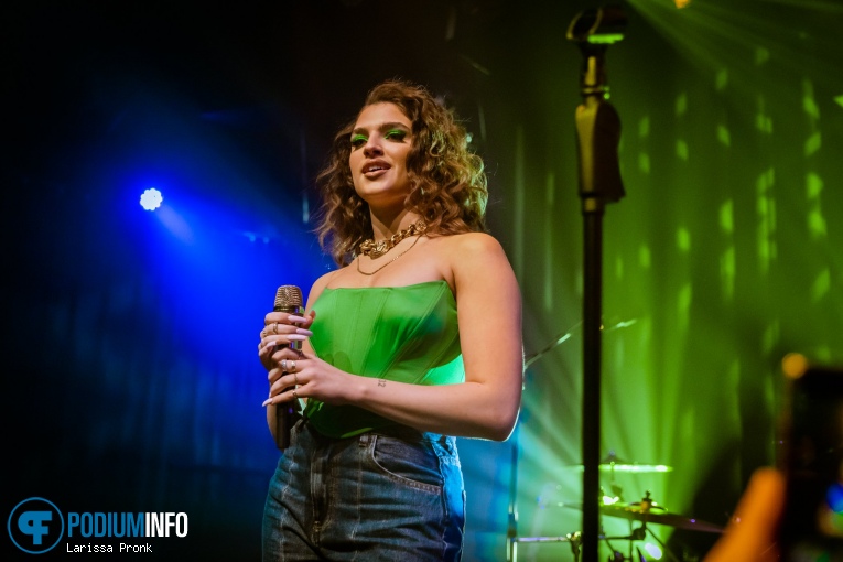 Mae Muller op Mae Muller - 18/02 - Melkweg foto
