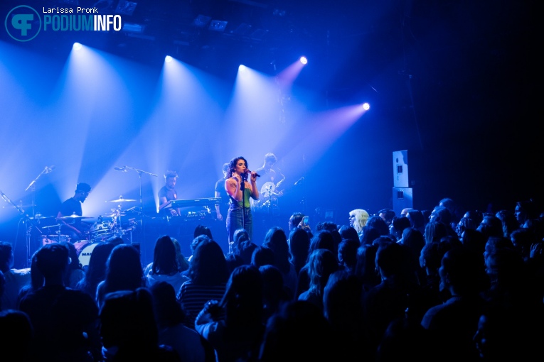 Mae Muller op Mae Muller - 18/02 - Melkweg foto