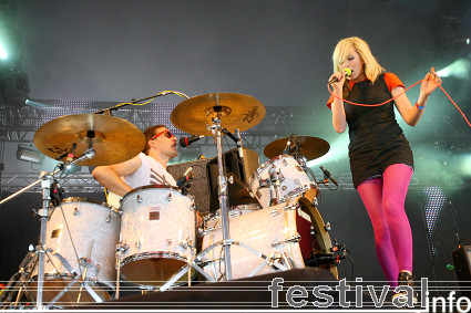 The Ting Tings op Roskilde 2008 foto