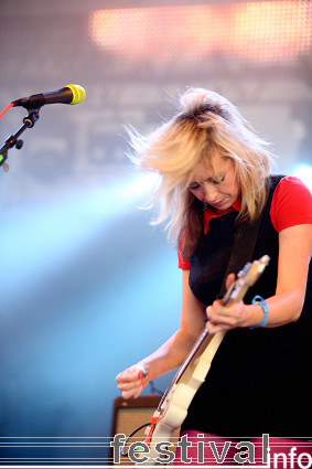 The Ting Tings op Roskilde 2008 foto