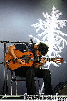 José González op Roskilde 2008 foto