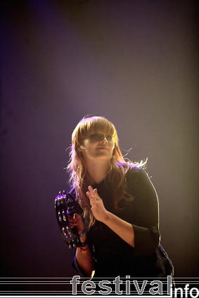 The Raveonettes op Roskilde 2008 foto