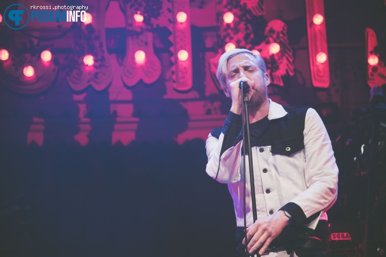 Kaiser Chiefs op Kaiser Chiefs - 16/02 - Paradiso foto