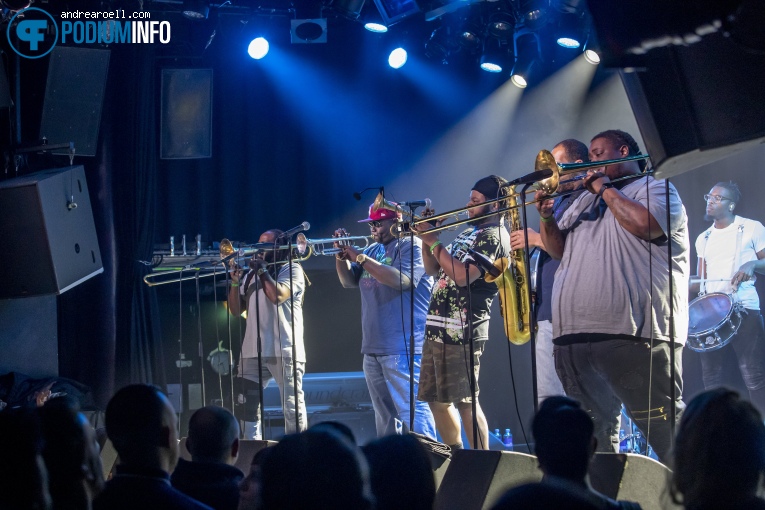 Hot 8 Brass Band op Hot 8 Brass band foto