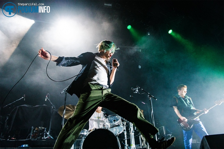 SWMRS op Cage the Elephant - 01/03 - TivoliVredenburg foto