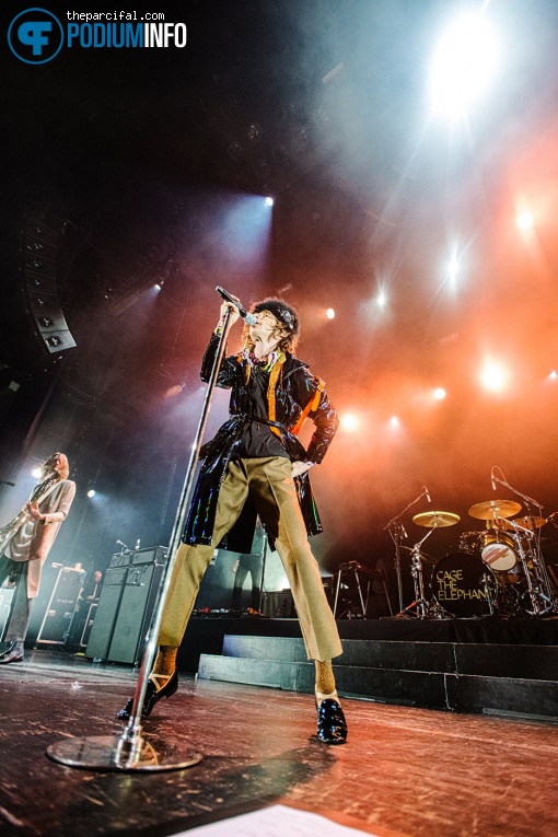 Cage the Elephant op Cage the Elephant - 01/03 - TivoliVredenburg foto