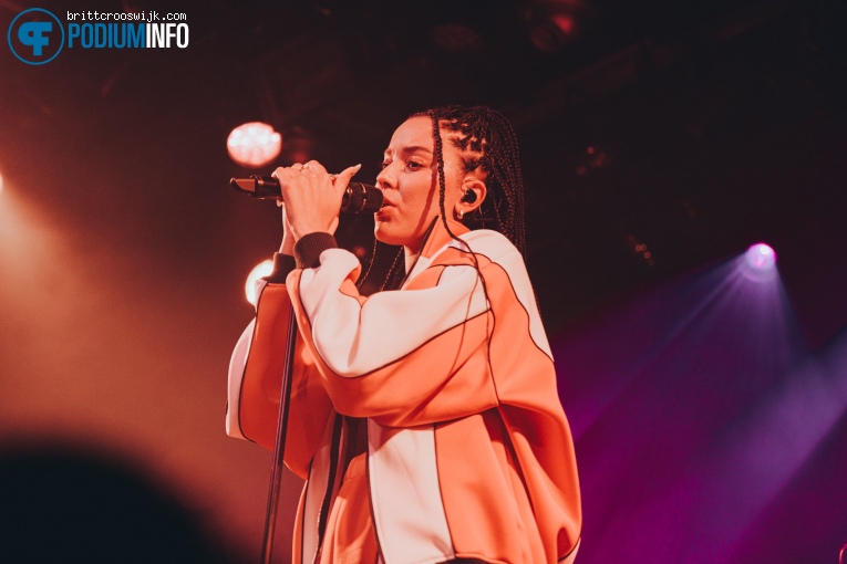 Grace Carter op Grace Carter - 03/03 - Melkweg foto