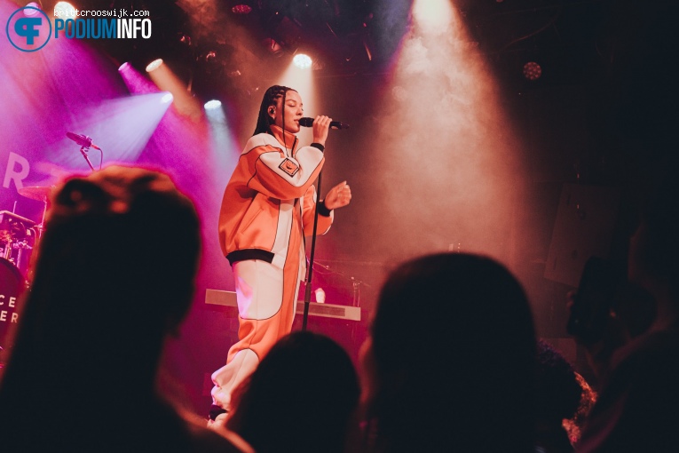 Grace Carter op Grace Carter - 03/03 - Melkweg foto