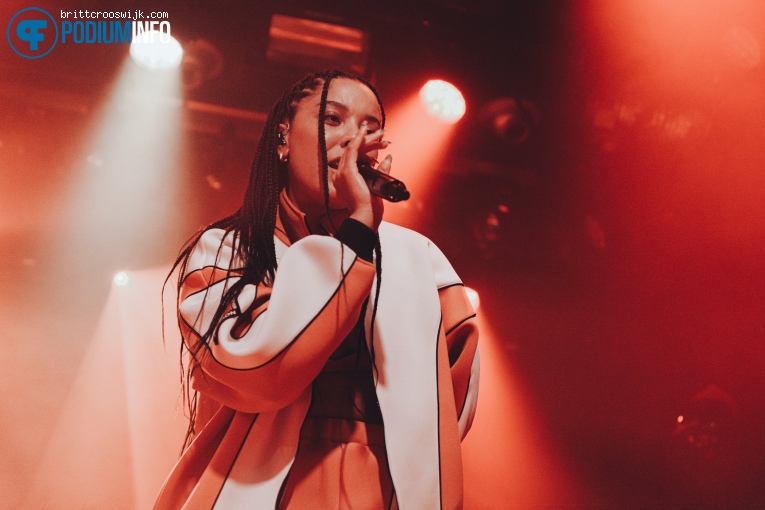 Grace Carter op Grace Carter - 03/03 - Melkweg foto