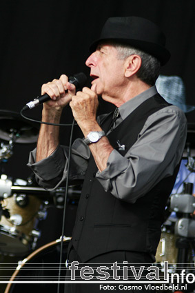 Leonard Cohen op Benicàssim 2008 foto