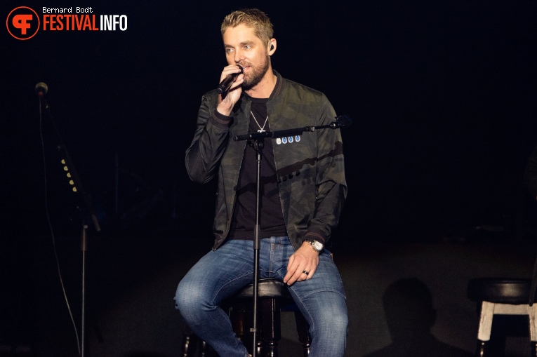 Brett Young op Country To Country 2020 foto