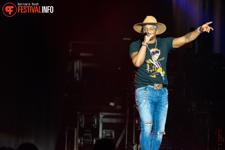 Jimmie Allen op Country To Country 2020 foto