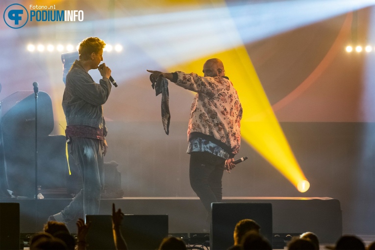 De Jeugd Van Tegenwoordig op De Jeugd van Tegenwoordig - Larger Than Live 11/07 - Ziggo Dome foto