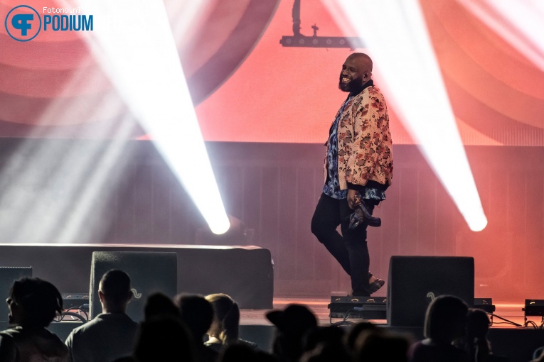 De Jeugd Van Tegenwoordig op De Jeugd van Tegenwoordig - Larger Than Live 11/07 - Ziggo Dome foto