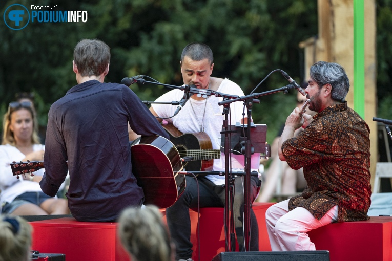 Dinand Woesthoff op Dinand Woesthoff - 06/08 - Openluchttheater Amsterdamse Bos foto