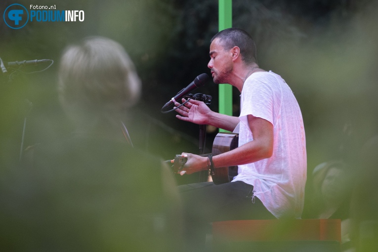 Dinand Woesthoff op Dinand Woesthoff - 06/08 - Openluchttheater Amsterdamse Bos foto