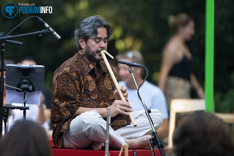 Dinand Woesthoff op Dinand Woesthoff - 06/08 - Openluchttheater Amsterdamse Bos foto
