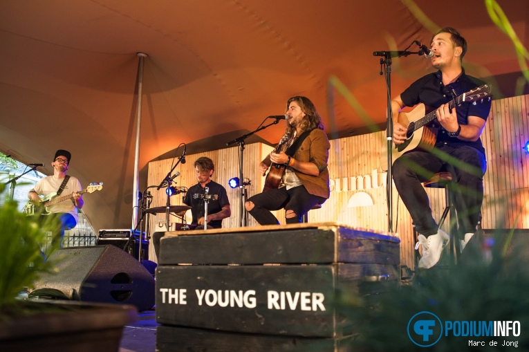 The Young River op Douwe Bob - 10/09 - Dordrechts museum foto