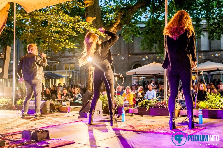 Martijn Fischer op Martijn Fischer zingt Hazes - 11/09 - Dordrechts museum foto
