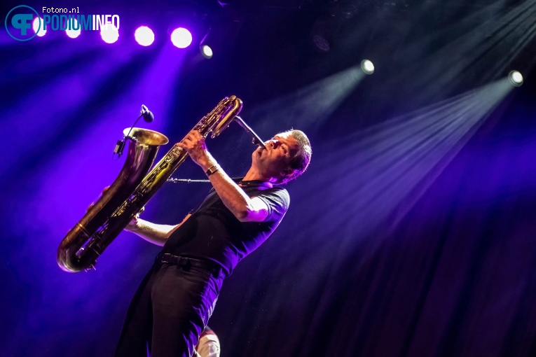 Hans Dulfer op Hans Dulfer - 11/06 - Victorie foto