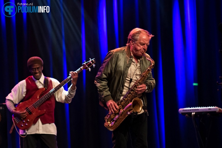 Hans Dulfer op Hans Dulfer - 11/06 - Victorie foto