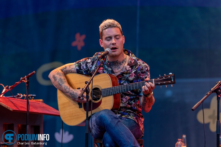 Douwe Bob op Douwe Bob - 09/07 - Zuiderparktheater foto
