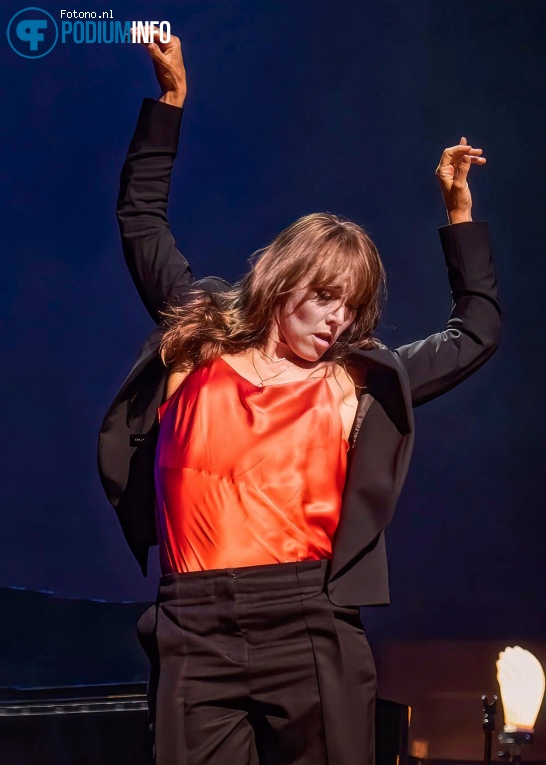 Wende Snijders op Wende & Amsterdam Sinfonietta - 16/07 - Koninklijk Theater Carré foto