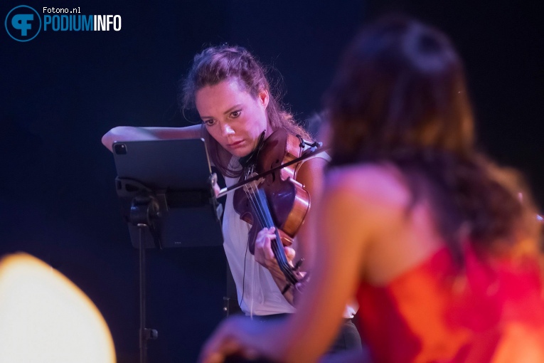 Amsterdam Sinfonietta op Wende & Amsterdam Sinfonietta - 16/07 - Koninklijk Theater Carré foto