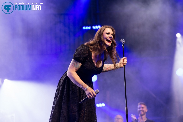 Floor Jansen op Floor Jansen - 15/07 - Het Zomer Theater foto