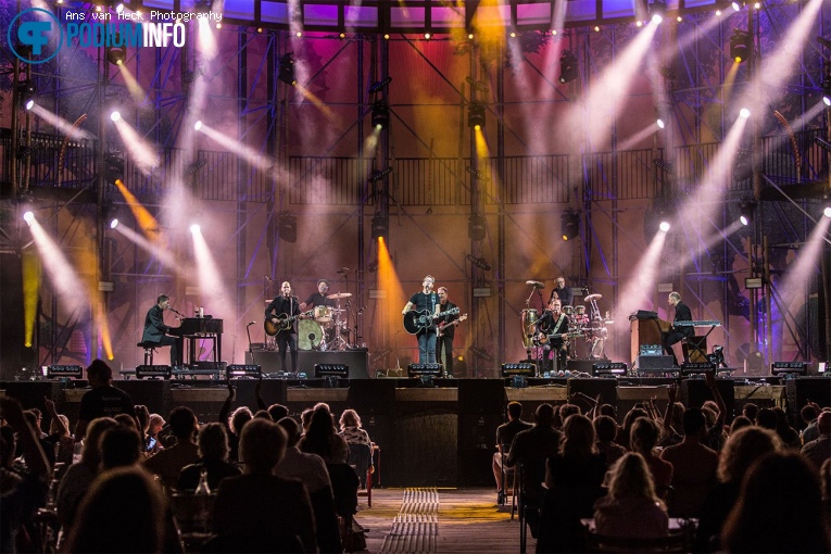 Guus Meeuwis op Het Zomer Theater: Guus Meeuwis - 23/07 - Pettelaarse Schans foto