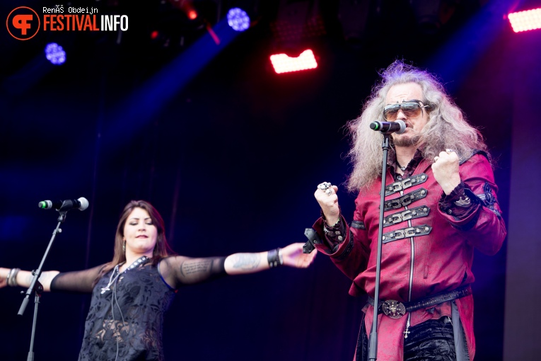 Dr & The Medics op W-Fest 2021 foto