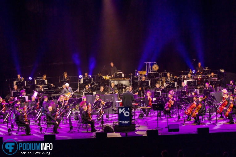 Metropole Orkest op Lalah Hathaway / Metropole Orkest - 18/09 - Ahoy (RTM Stage) foto