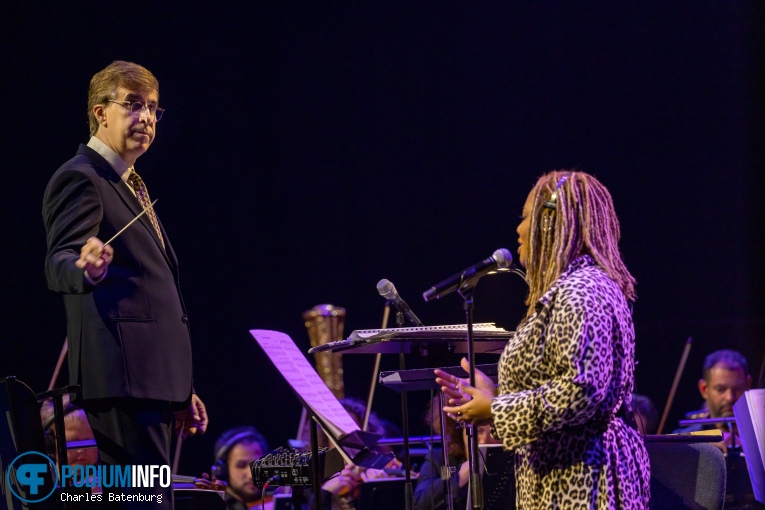 Lalah Hathaway op Lalah Hathaway / Metropole Orkest - 18/09 - Ahoy (RTM Stage) foto