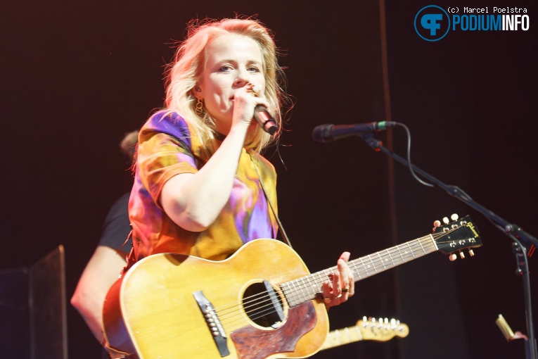 Ilse DeLange op Ilse Delange - 07/10 - Effenaar foto