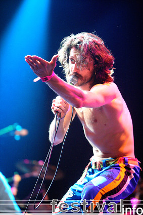 Gogol Bordello op Lowlands 2008 foto