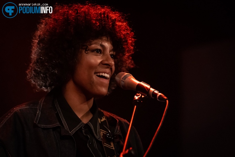 Nana Adjoa op Nana Adjoa - 8/10 - Metropool foto