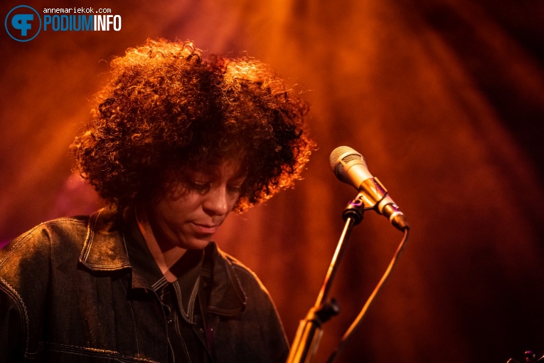 Nana Adjoa op Nana Adjoa - 8/10 - Metropool foto
