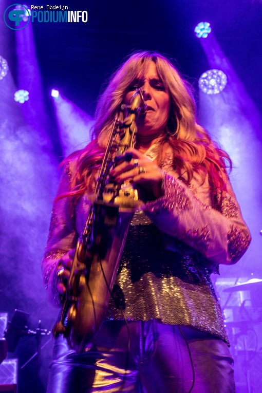Candy Dulfer op Candy Dulfer - 10/10 - Luxor Live foto