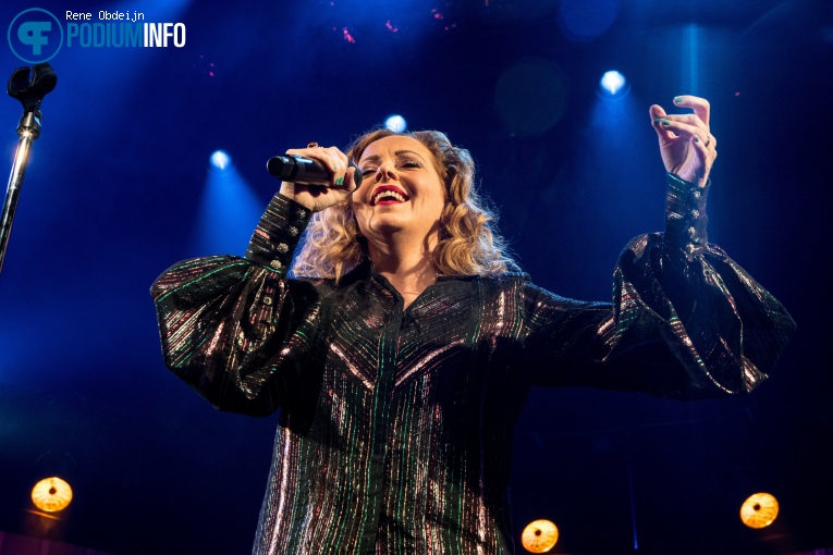 Anneke van Giersbergen op Anneke van Giersbergen - 17/10 - Hedon foto